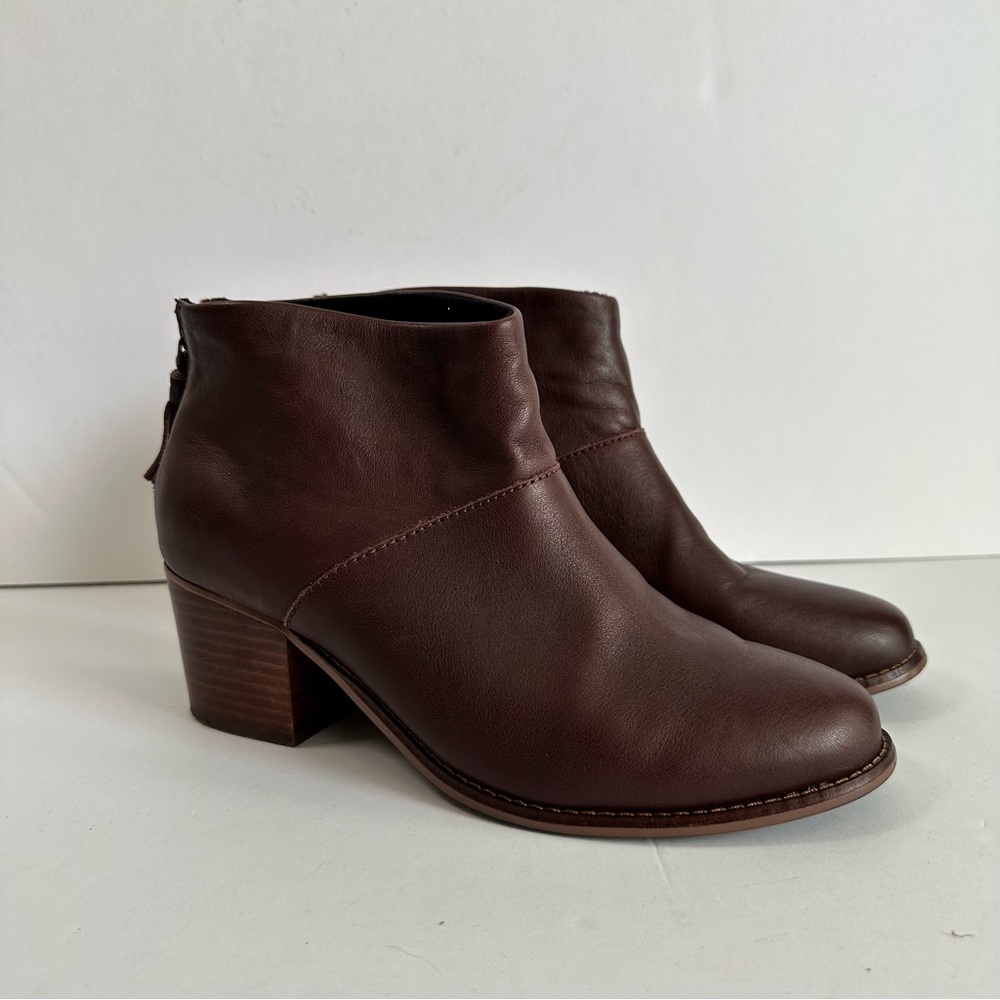 TOMS Carpe Diem Brown Leather Ankle Boots Womens 8 Block Heel Booties Zip Tassel